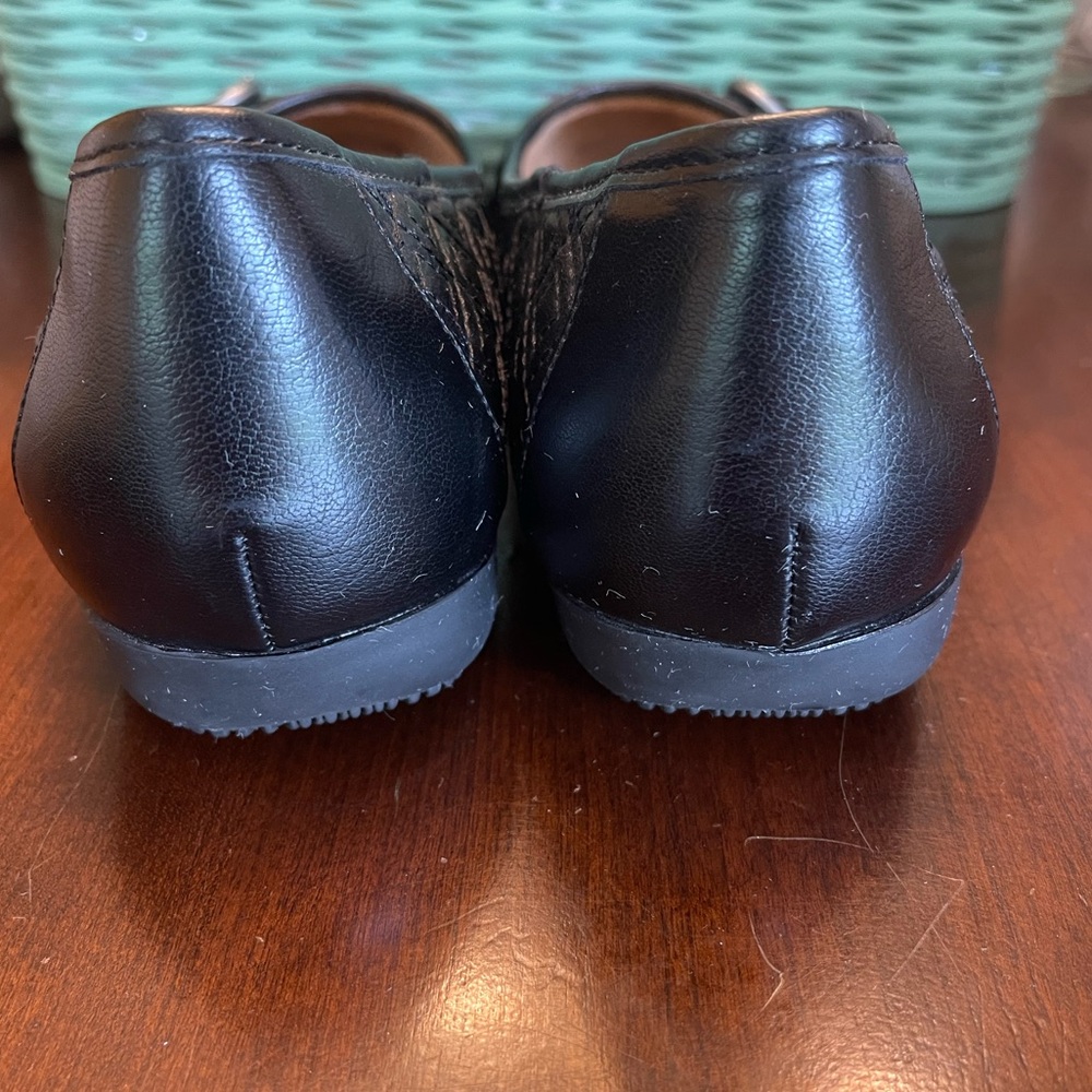 Solanz Chelsea Black Quilt Flats - Picture 5 of 7